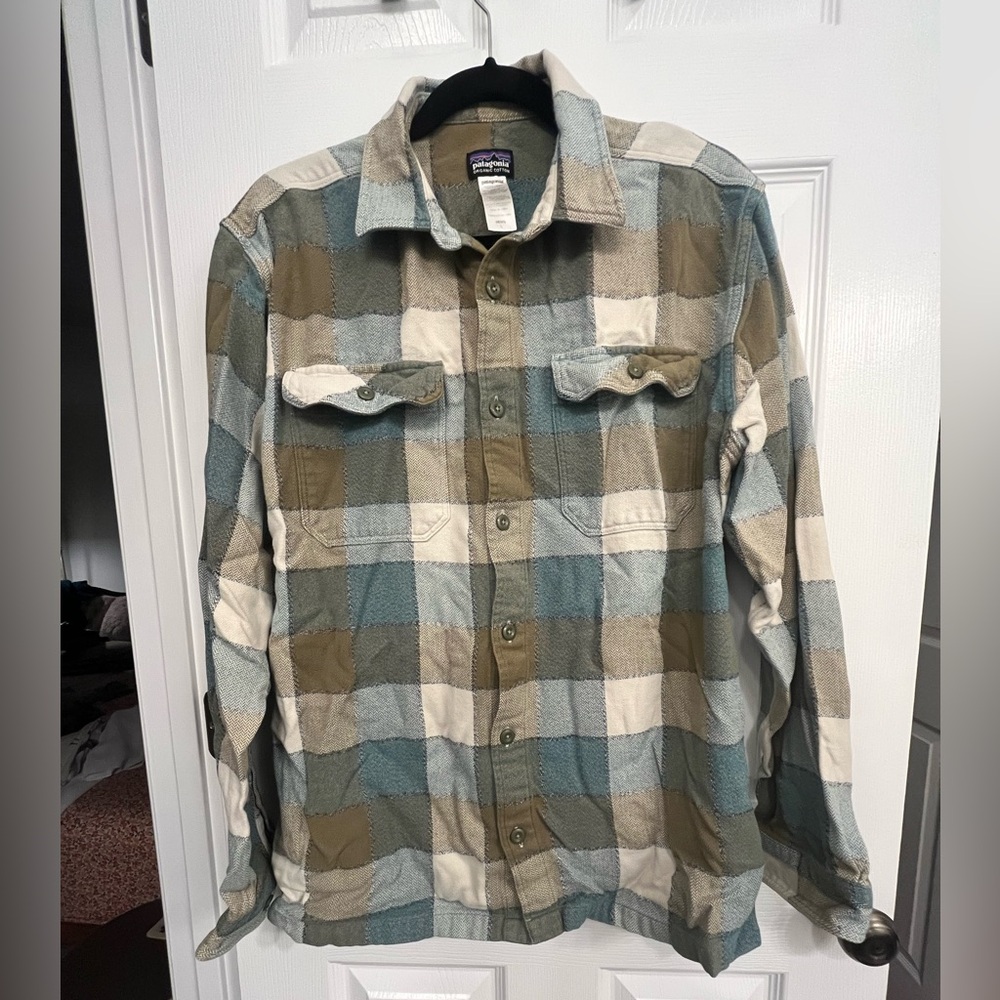 Patagonia Fjord Flannel size L